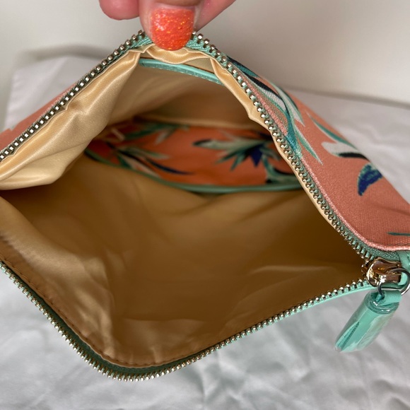 Rachael Pally Clutch - Picture 4 of 6